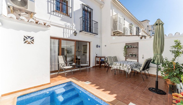 Holiday Home "Casa Pueblo Lopez" with Private Pool, Terrace, Air Conditioning & Wi-Fi