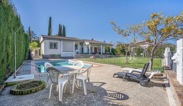 Holiday Home 'El Rincón De Los Pinos' with Mountain View, Wi-Fi and Air Conditioning