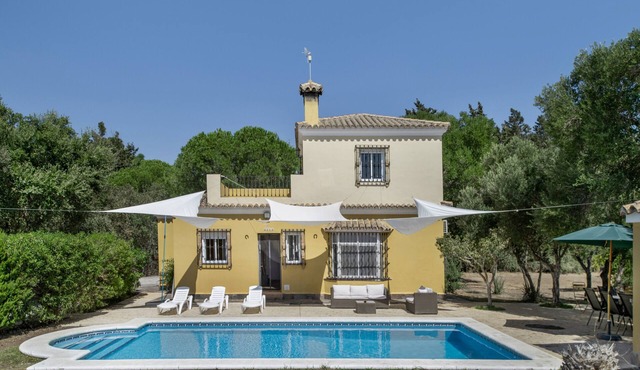 Holiday Home 'Independiete Con Piscina' with Mountain View, Wi-Fi and Air Conditioning