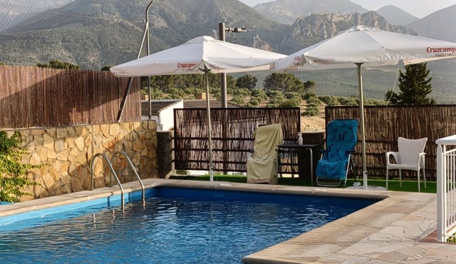 Holiday Home 'La Pincelada de Mágina' with Private Pool, Terrace & Air Conditioning