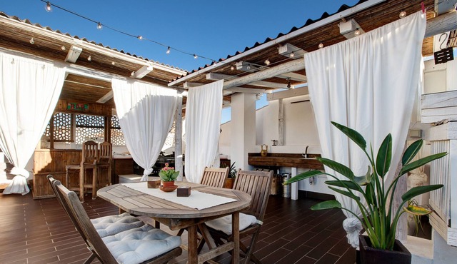 Holiday Home "San Francisco 23 Urban House" with Private Terrace & Wi-Fi