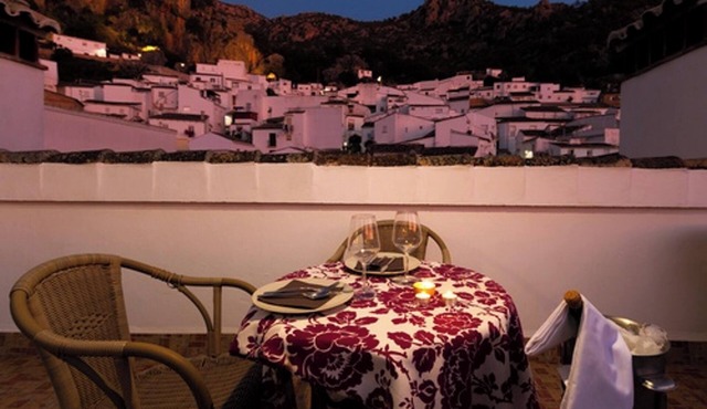 Homerez - Apartment Ubrique, mountain view