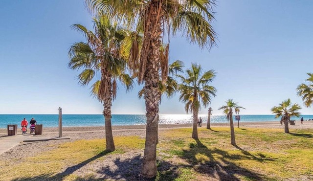Homerez - Big villa for 11 ppl. with swimming-pool and terrace at Mondrón