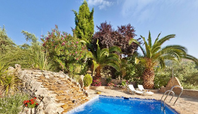 Homerez - Villa for 10 ppl. with swimming-pool and terrace at Priego de Córdoba