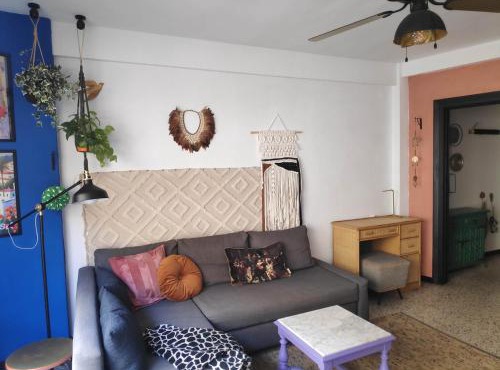 Homey beach apartment in authentic El Palo