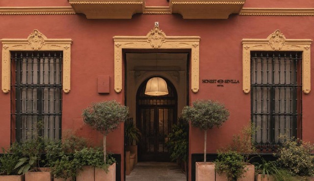 Honest Sevilla Hotel