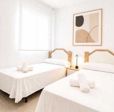 Hospedium GL Linarejos Suites Parking Gratis
