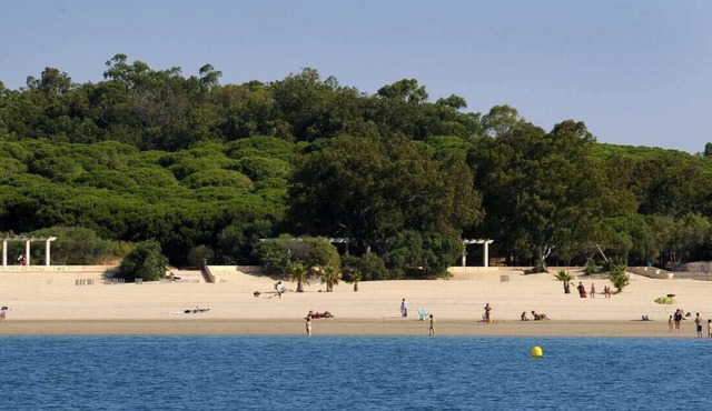 Hostal Alhaja Playa