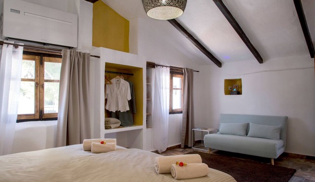 Hotel Rancho Los Lobos
