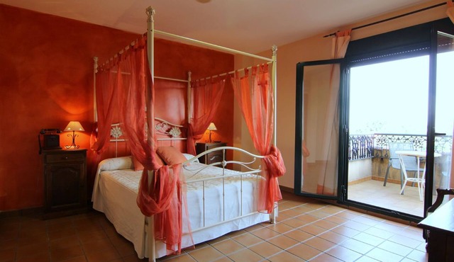Hotel Rural Hojaranzos
