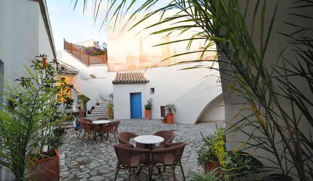 Hotel Utopía