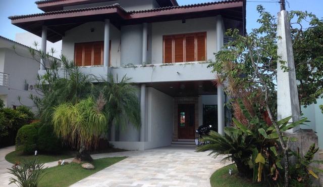 HOUSE IN HANGA ROA THE BEST CONDOMINIUM ON THE NORTH COAST in BERTIOGA