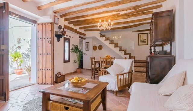 In the heart of Andalusia, this authentic vacation home welcomes you with a lot of charm.