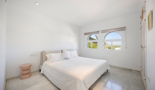 Isla Verde 8: Garden Room in a Relaxing Cadiz Villa