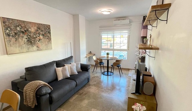 Kiweki apartment with pool