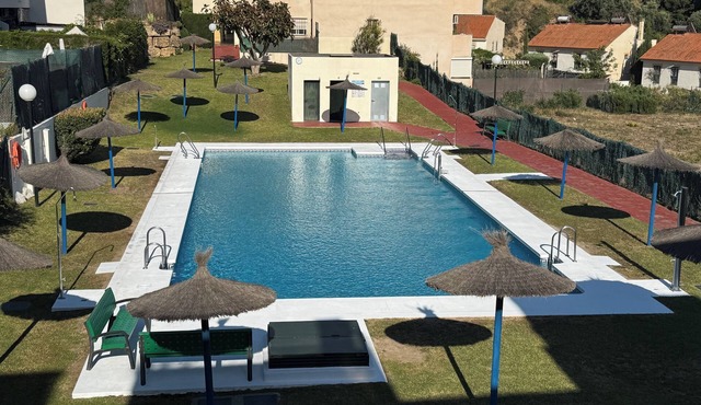 La cala "Tourism & Holidays" Swimming Pool & Parking