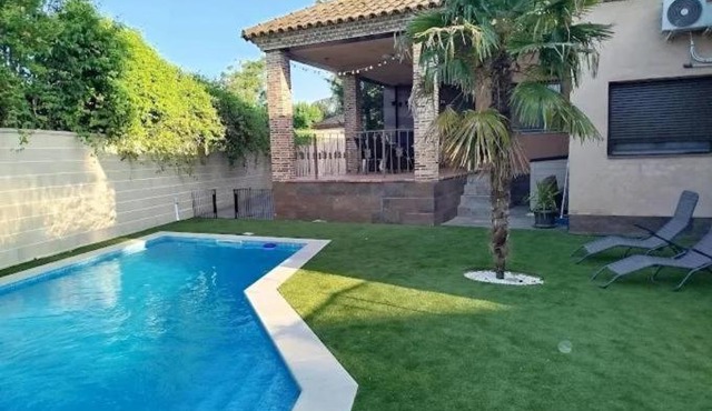 "La Casa de Alfar" con Piscina, Barbacoa y a 10 min Puy du Fou