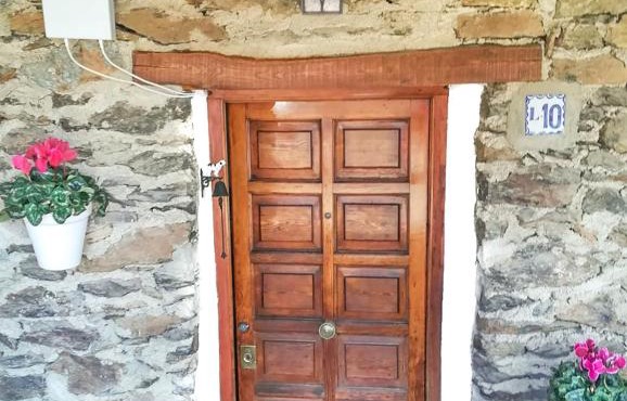 La Casita del Árbol Blanco
