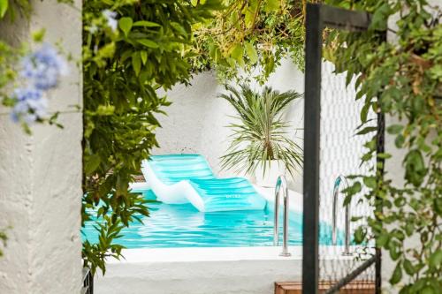 La casita del pueblo GARDEN petfrienly con chimenea