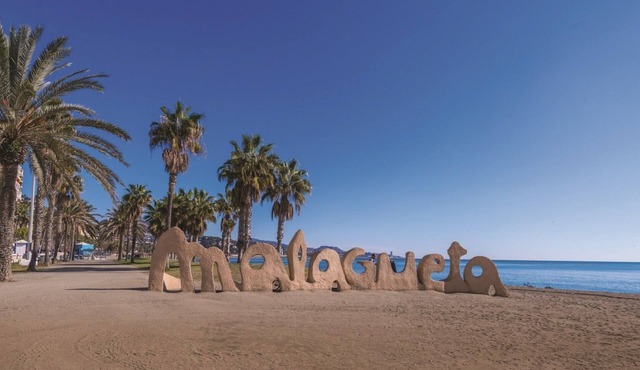 La Casita Malagueta - Malaga Your site in just two steps from the sea