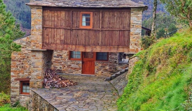 La Casita Olga: A Dreamlike Natural Setting in the Taramundi Mountains