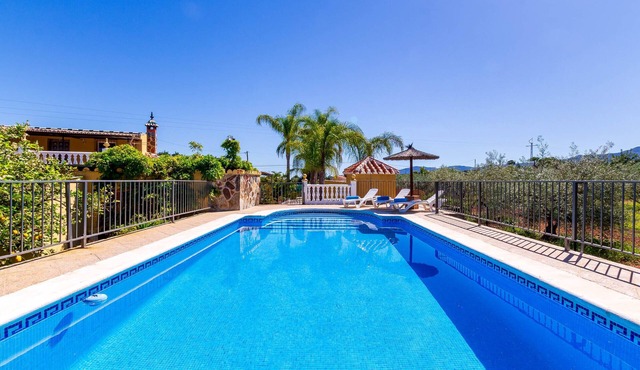 La Colina Country House | Private Pool & BBQ in Alhaurín de la Torre