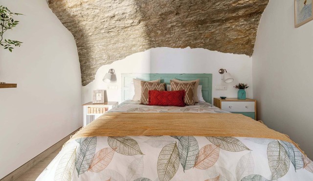 La Luna Cave House