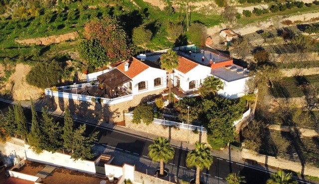 La Ventera - Big Family House in the Mountains of Southern Spain