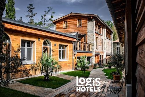 Logis Hotel Nature Cathare in Léran