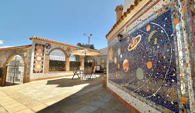 Los Mosaicos Cave. Sleep in a Luxury Cave House with a Sunny Terrace—Guadix