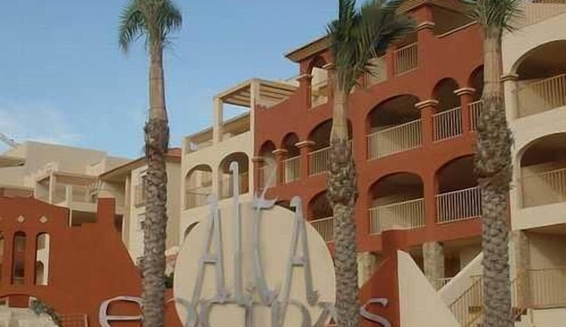 Lovely Apartment in Alta Entinas, Almerimar, with shared pool and air con