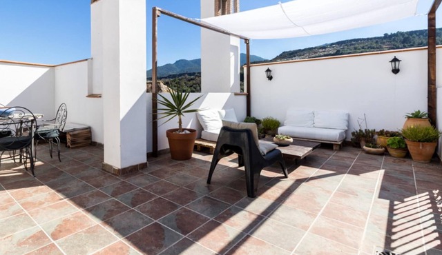 Lovely house with nice terrace