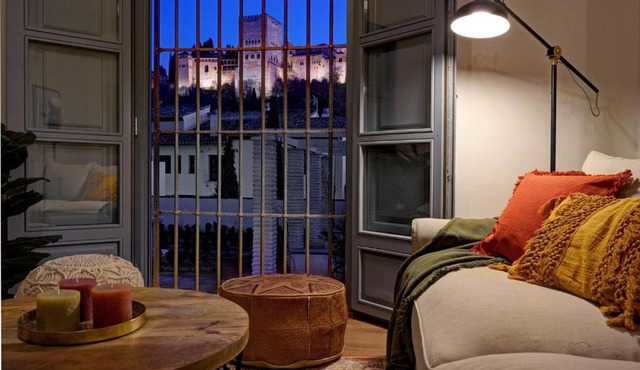 Luxury Alhambra Views Apartment