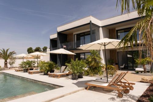 Luxury Experience Suites