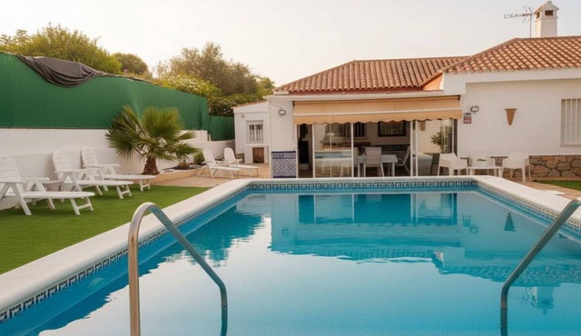 Luxury Family Chalet near Seville