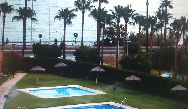 LUXURY PENTHOUSE 3 BEDROOMS AND 2 BATHS NEAR THE BEACH