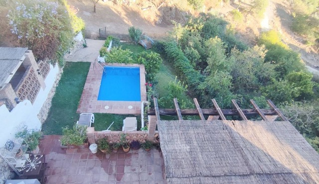 Magnifica Casa en el Centro del Pueblo con Piscina y Barbacoa