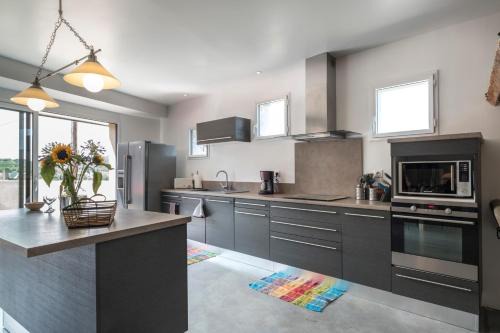 Maison avec piscine privée à La Digne-d'Aval in La Digne-dʼAval