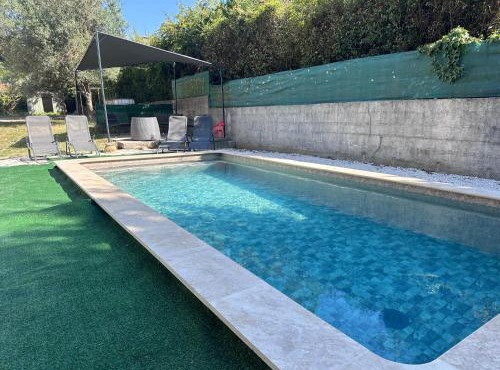 Maison avec piscine privée in Alès