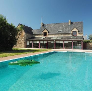 Maison de charme à Porspoder Piscine extérieure, proche plages & calme in Porspoder