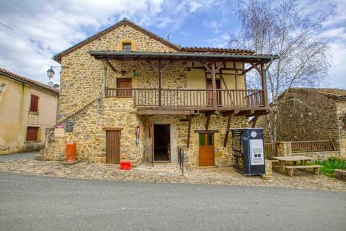 Maison de l Albine, gite de groupe in Peyrusse-le-Roc