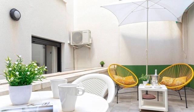 -MalagaSunApts- FreeParking+Shared Pool in Málaga