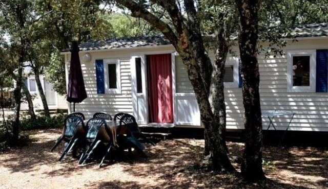 Mobile Home in Junas, 24m², 2 Bedrooms, Private Garden in Junas