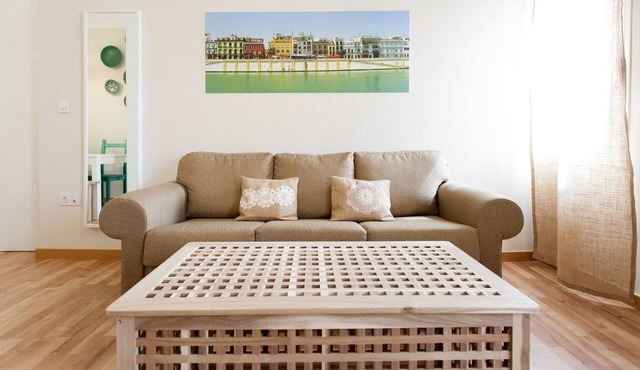 MODERN APARTMENT IN THE CENTER