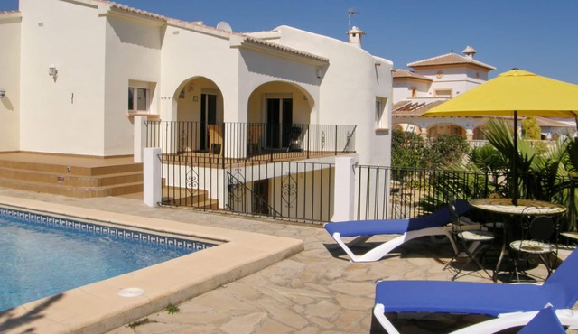 Modern, spacious villa in enclosed and secluded garden and private pool in Moraira