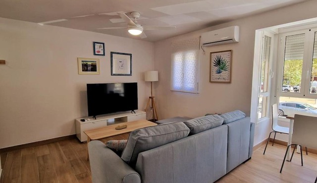 Moderno apartamento Sevilla zona Nervión. WiFi/AC