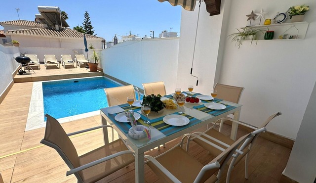 Nerja Paradise Rentals - Villa Daisy