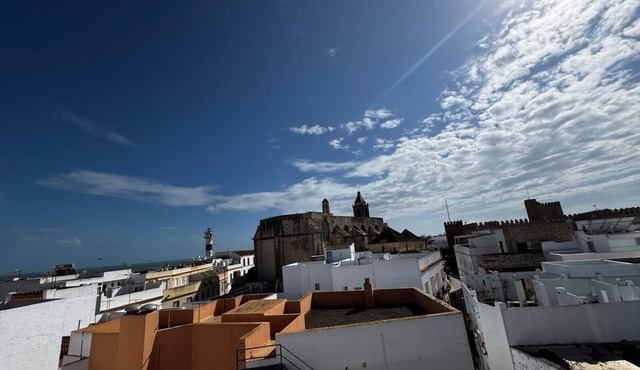 Newly renovated apartment in the historic center, next to the seafront promenade