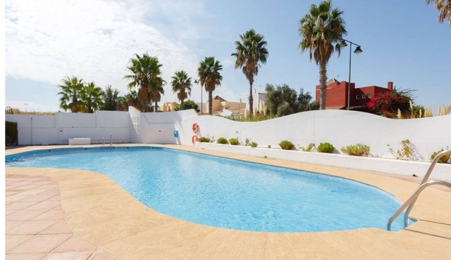 Nice apartment on golf course with pool