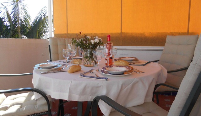 Nice apartment for 4 guests with A/C, WIFI, TV and patio
